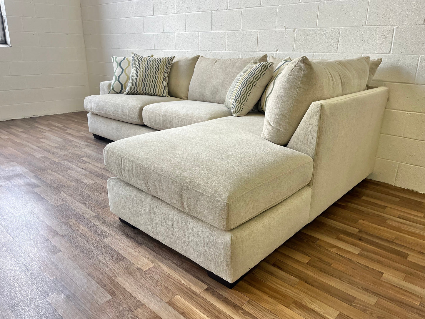 Annapolis Sectional Sofa