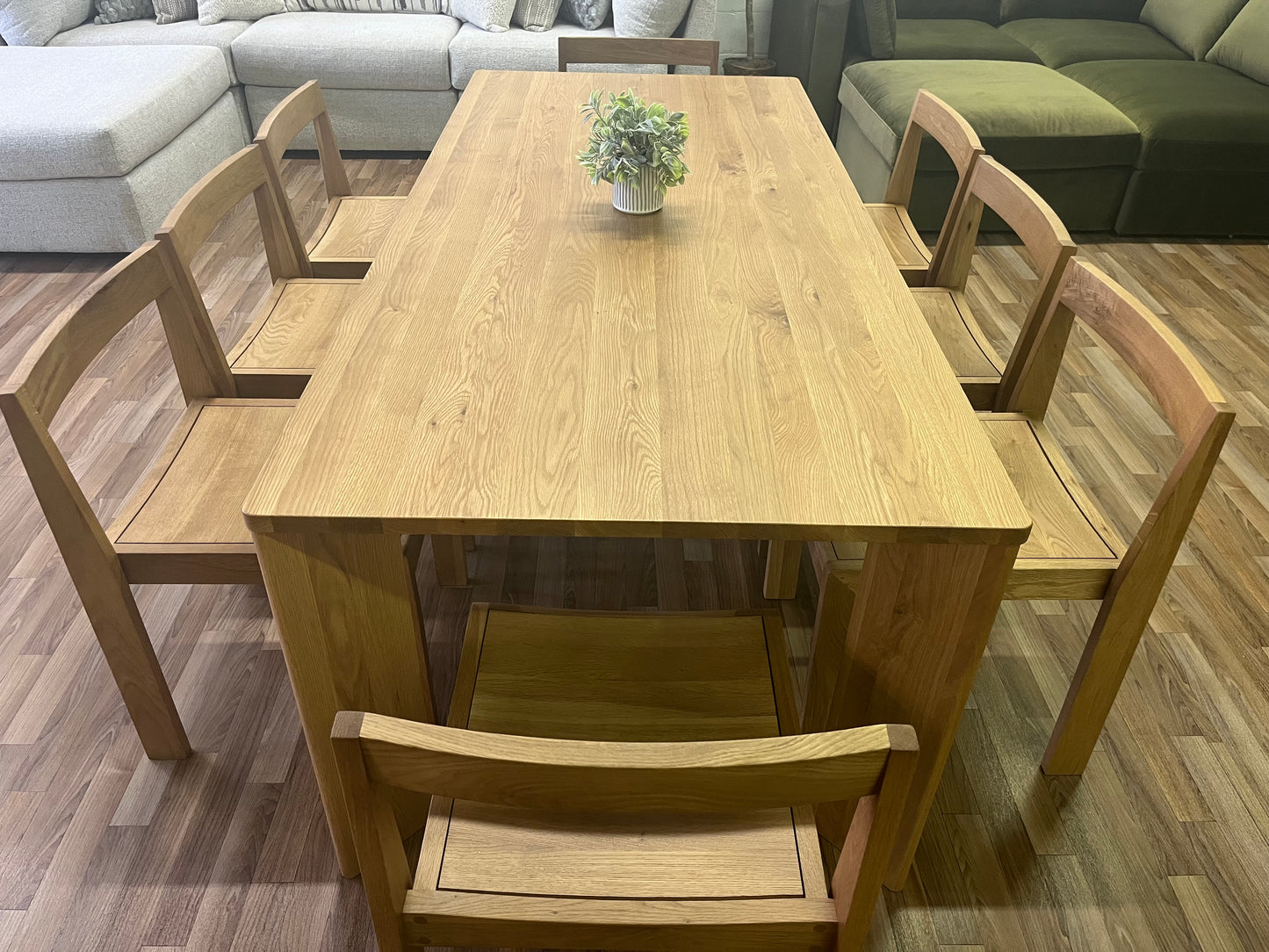 Sundays Frame Dining Table and Plane Chairs