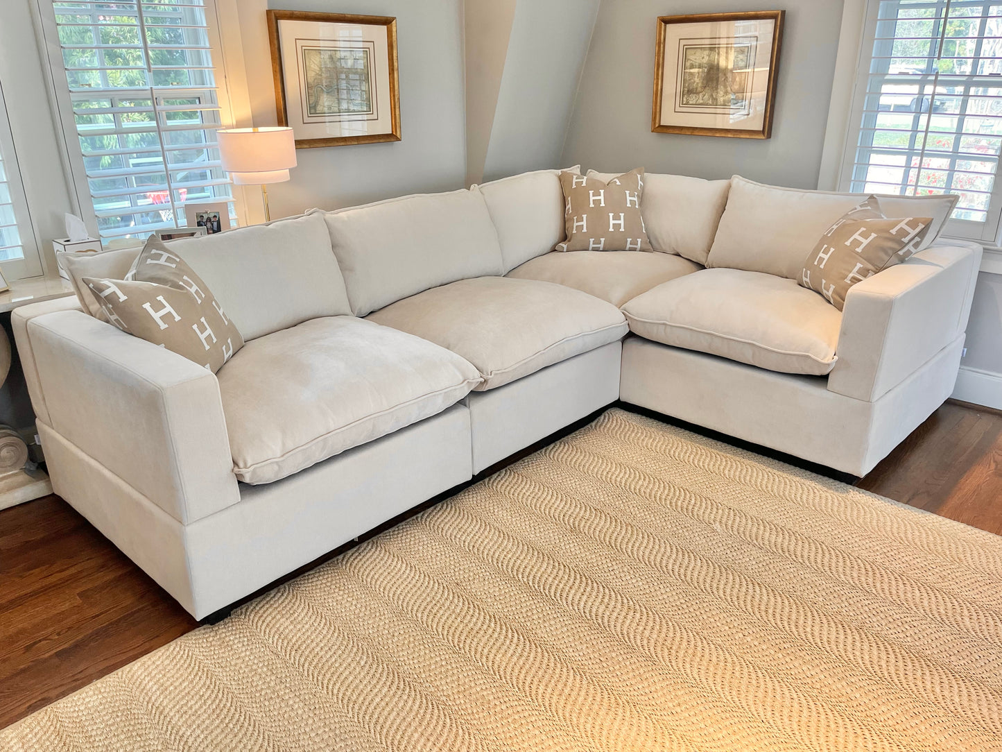 Bellamia Collections Luna Enclosed L-Shape Sectional