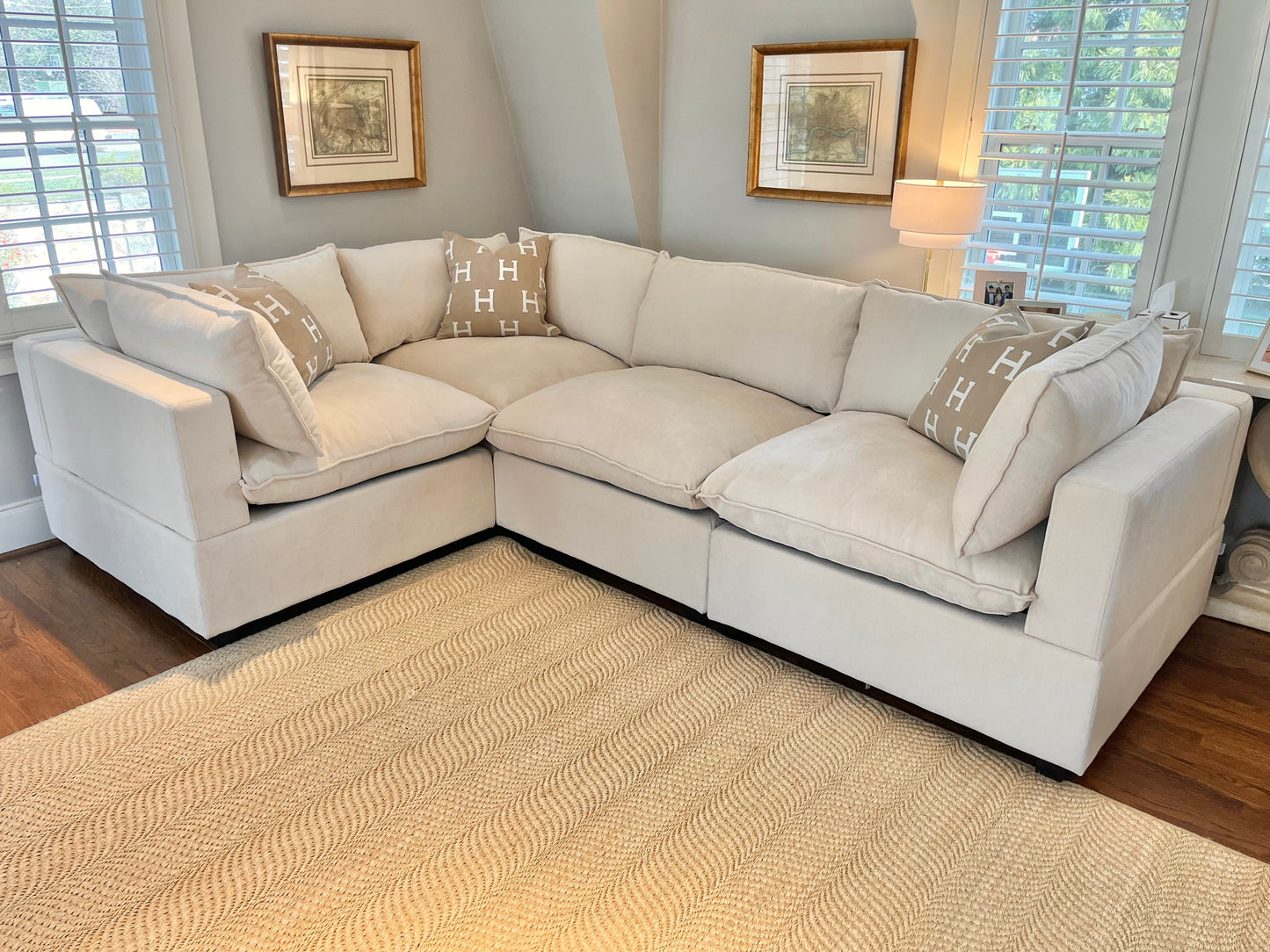Bellamia Collections Luna Enclosed L-Shape Sectional