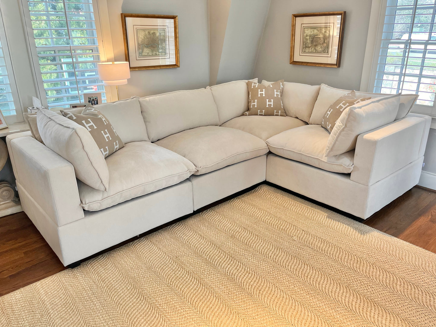Bellamia Collections Luna Enclosed L-Shape Sectional