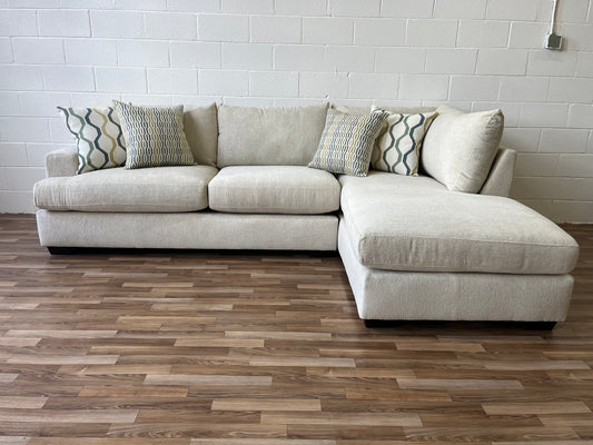 Annapolis Sectional Sofa