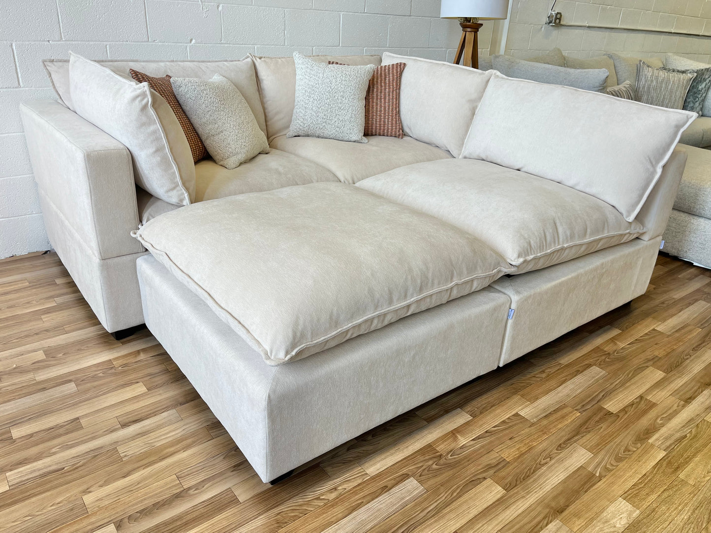 Bellamia Collections Luna 3 Seat Sofa + Ottoman