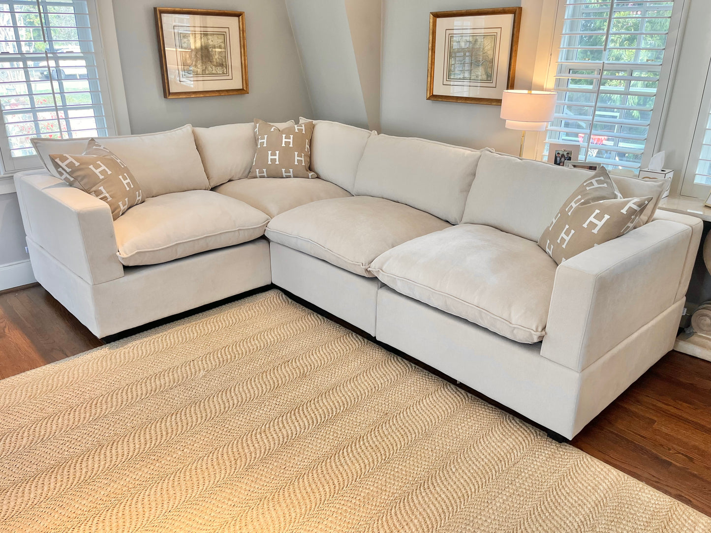 Bellamia Collections Luna Enclosed L-Shape Sectional