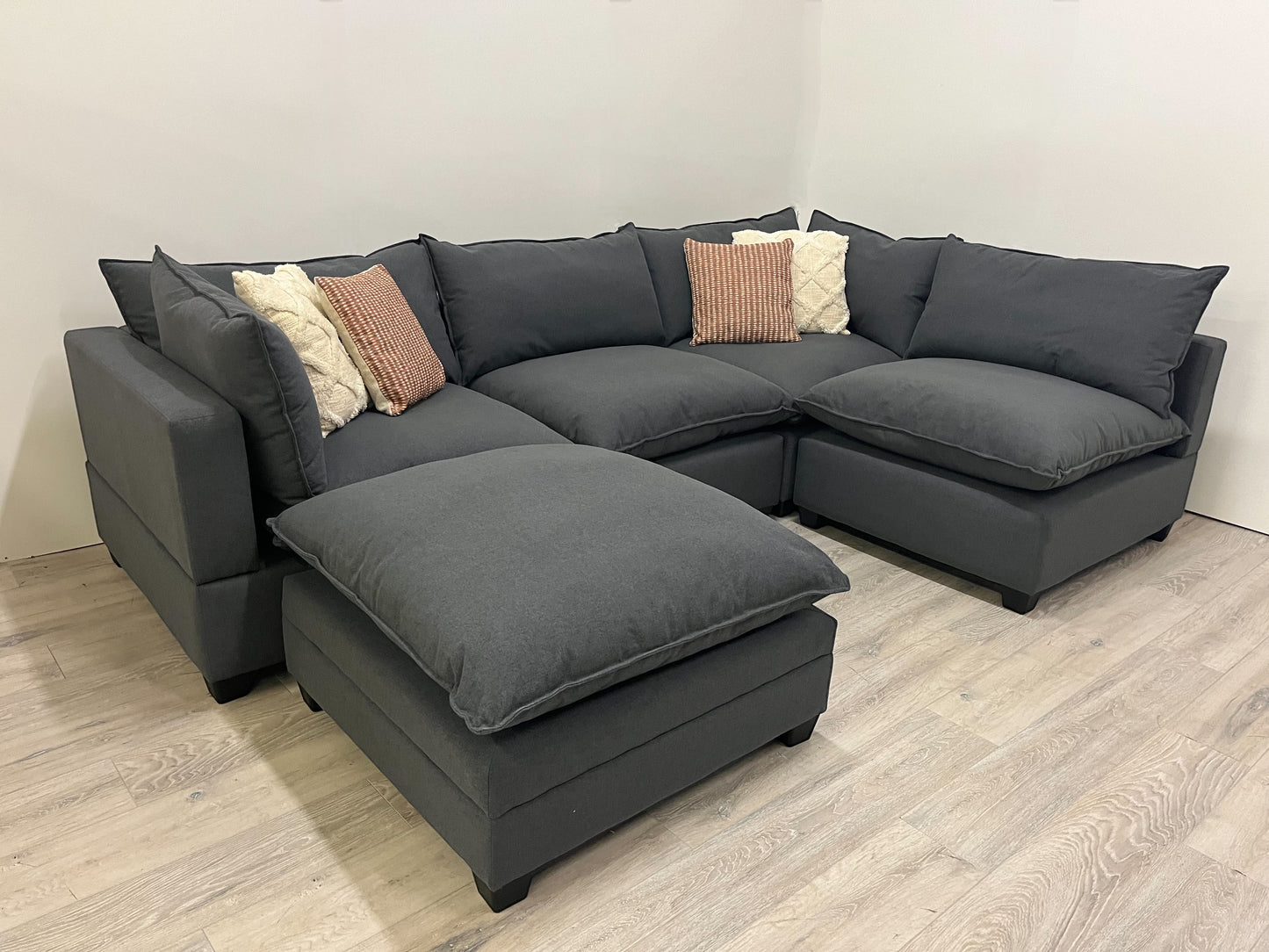 Five Piece Cloud-Style Sectional With Armless End